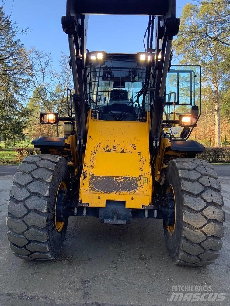 JCB 437 HT Naudoti ratiniai krautuvai
