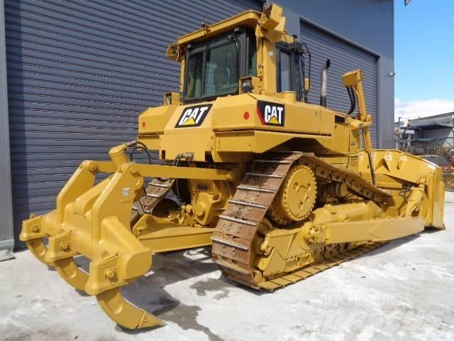 CAT D 6 T XL Buldozeriai
