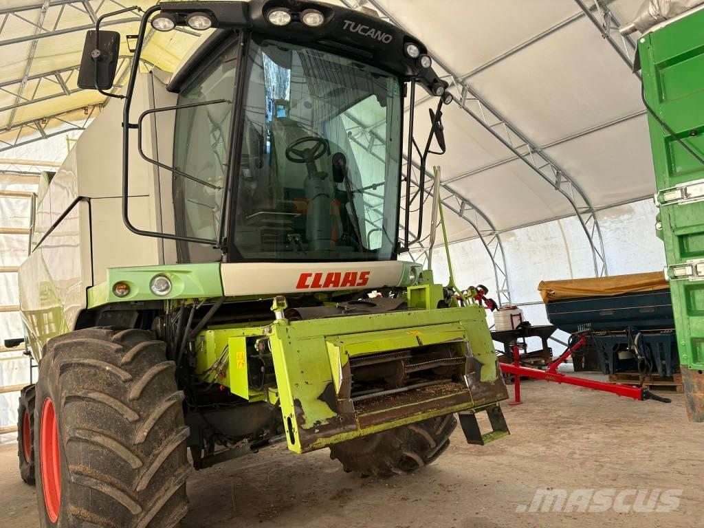CLAAS Tucano 320 Derliaus nuėmimo kombainai