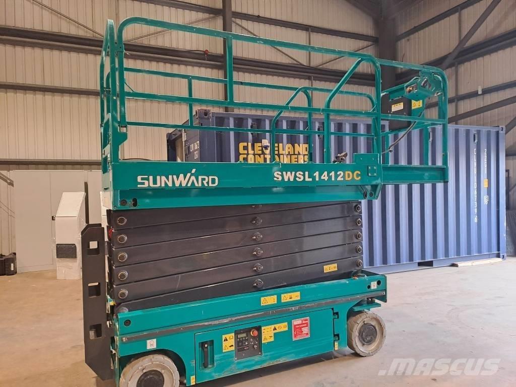 Sunward SWSL 1412 DC Žirkliniai keltuvai