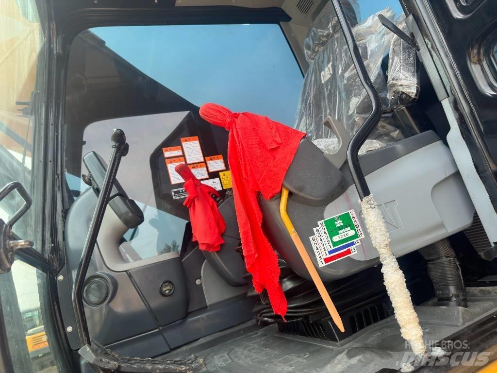 CAT 330 D2 Vikšriniai ekskavatoriai