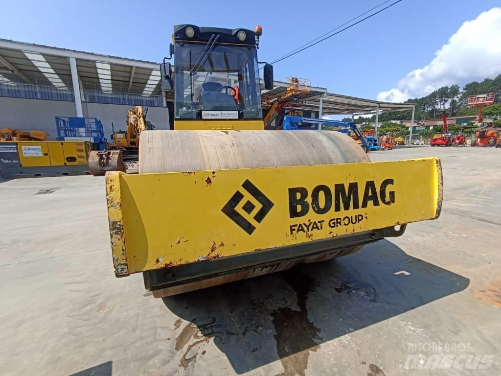 Bomag BW 219 D H-4 Gruntiniai volai