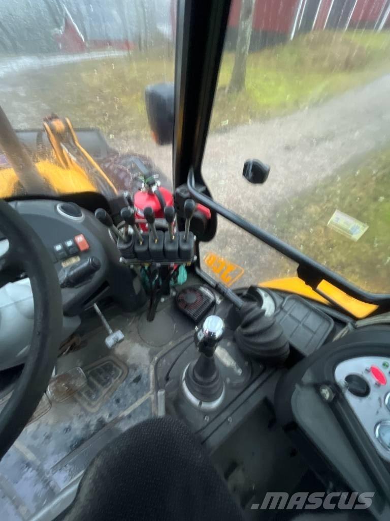 JCB 4X Naudoti ratiniai krautuvai