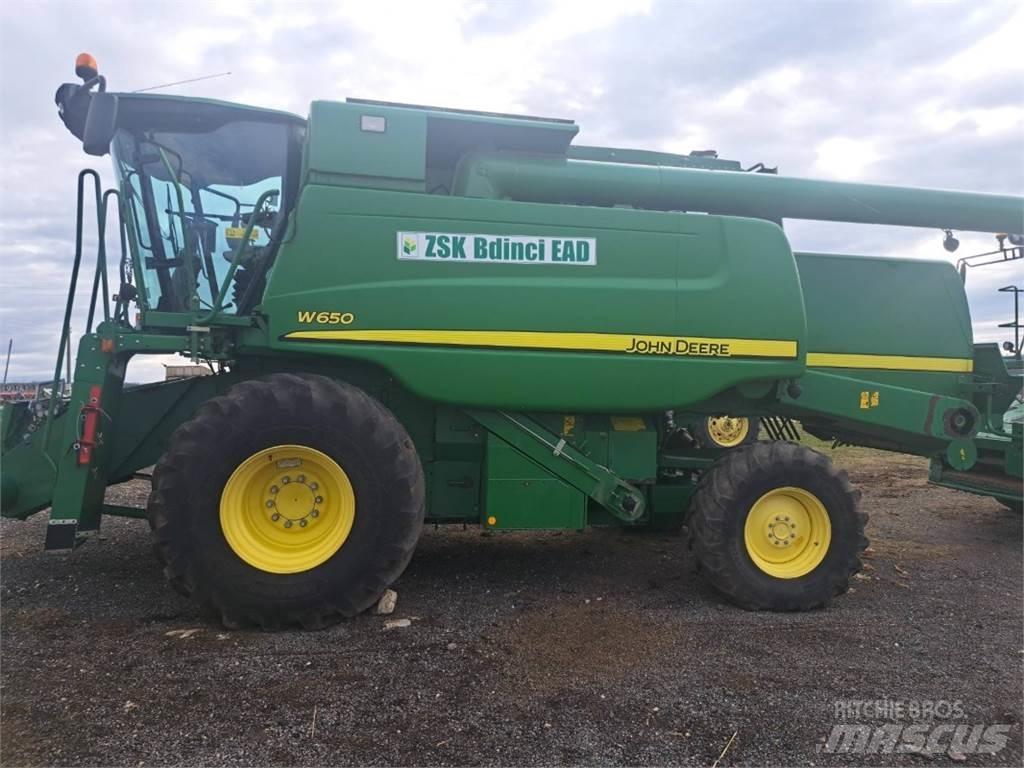 John Deere W650 Derliaus nuėmimo kombainai