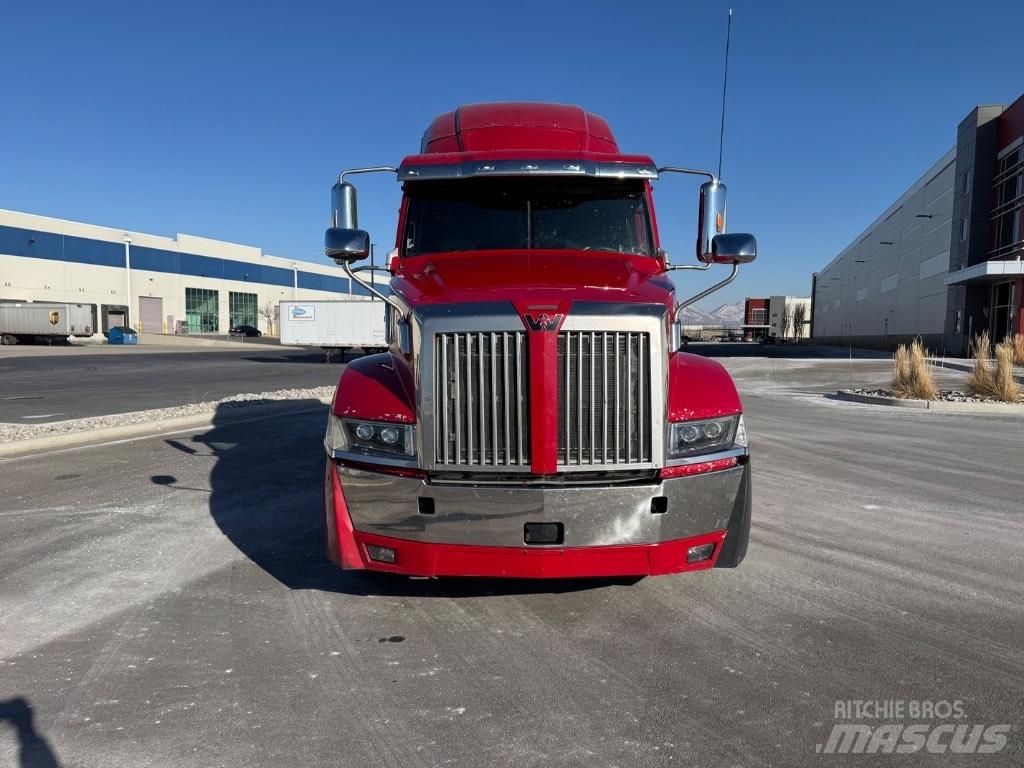Western Star 5700 XE Naudoti vilkikai