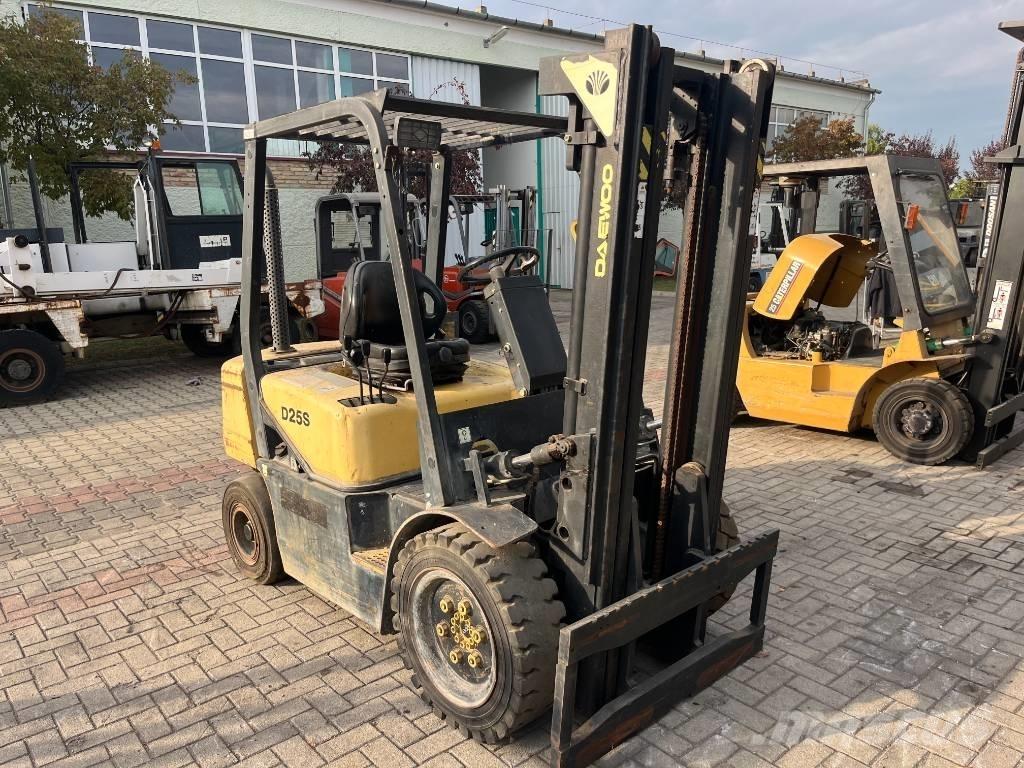 Daewoo D25S3 V-2311 Dyzeliniai krautuvai