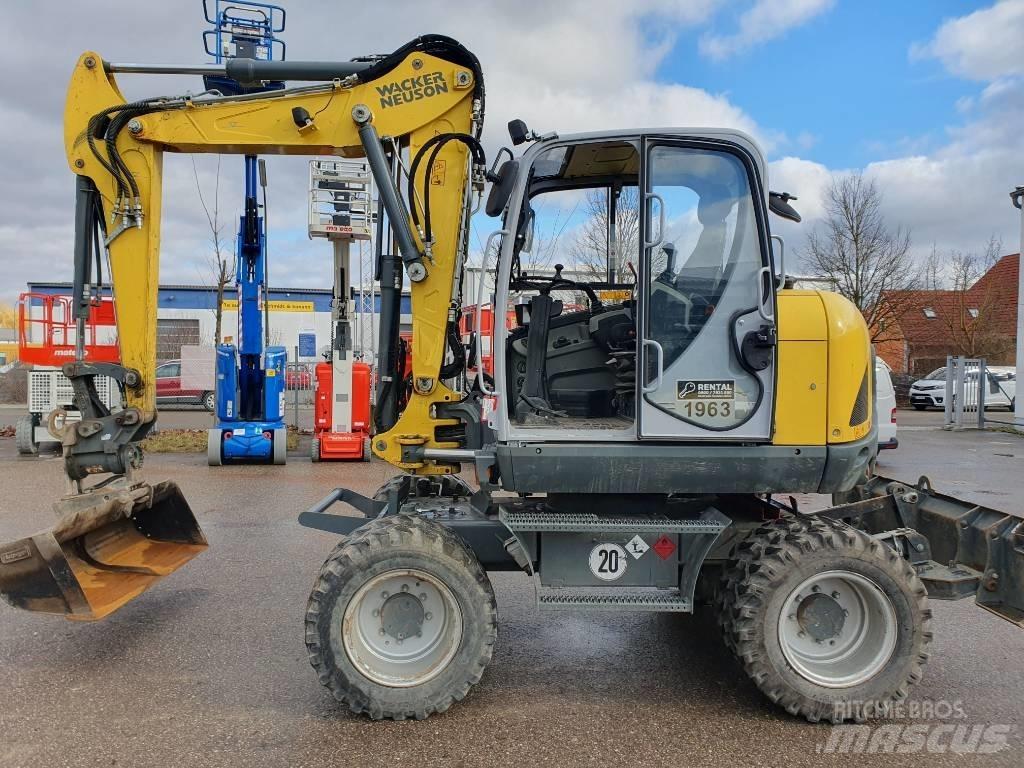 Wacker Neuson EW100 Ratiniai ekskavatoriai