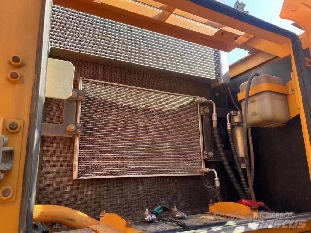 Sany SY 305 C Vikšriniai ekskavatoriai