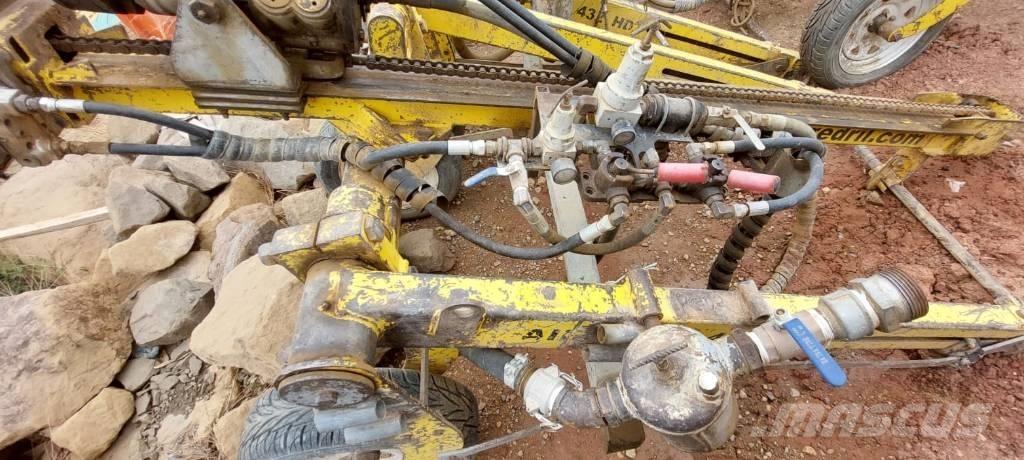  Coredril l A 432 HD Žemės paviršiaus gręžimo technika