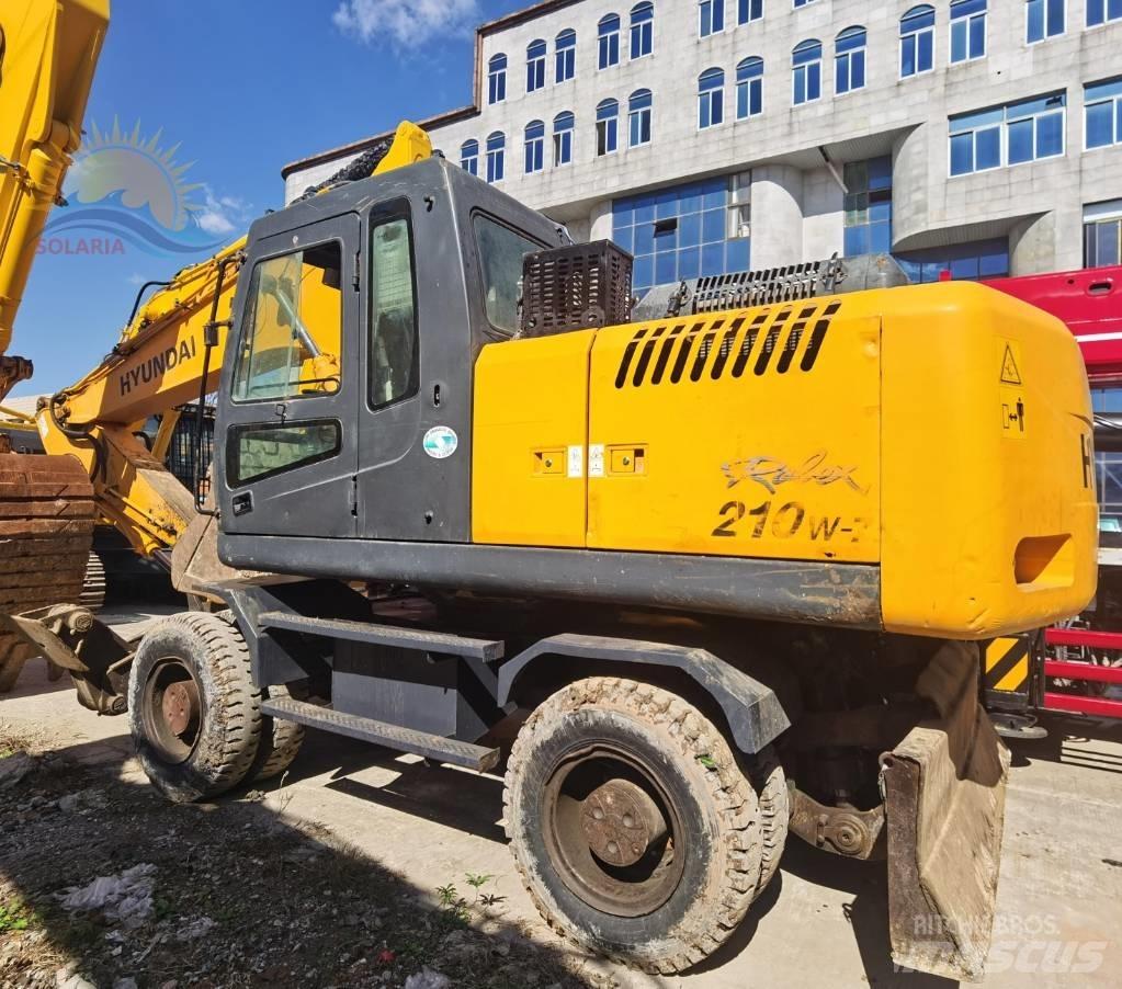 Hyundai R210W-7 Ratiniai ekskavatoriai