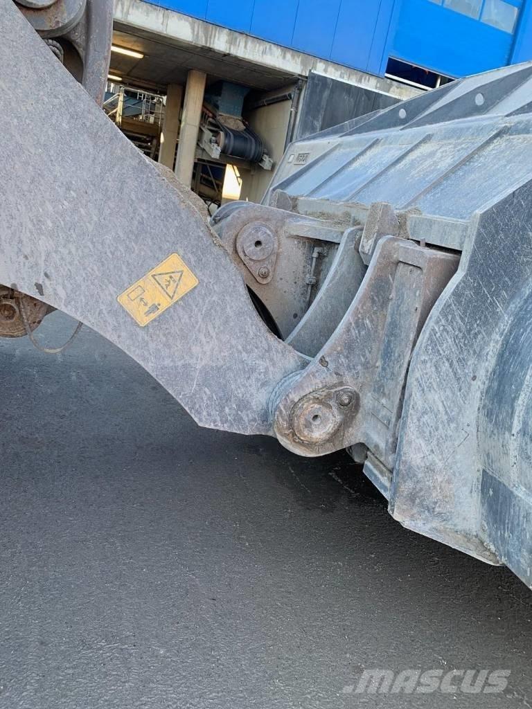 Volvo L 350 H Naudoti ratiniai krautuvai