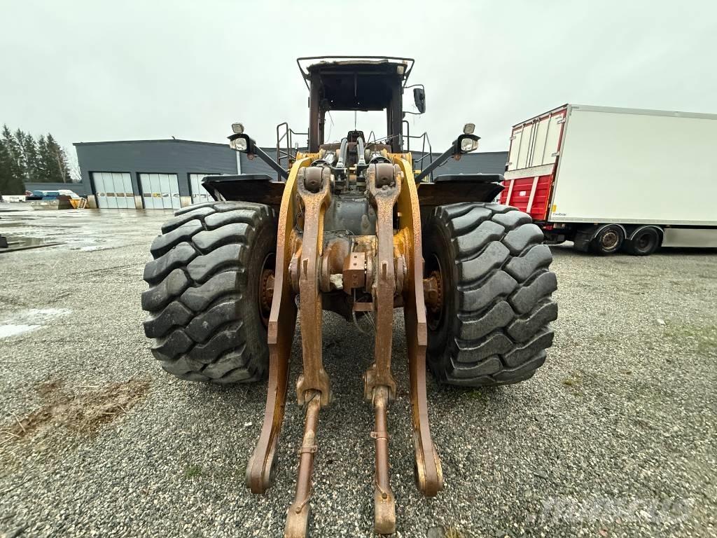 CAT 980M FOR PARTS Naudoti ratiniai krautuvai