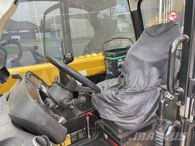 JCB 531 - 70 Teleskopiniai krautuvai
