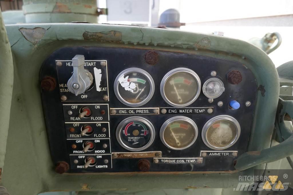 CAT D7F Ex-army Vikšriniai buldozeriai