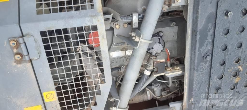 Hitachi ZX 250 LC-5 Vikšriniai ekskavatoriai