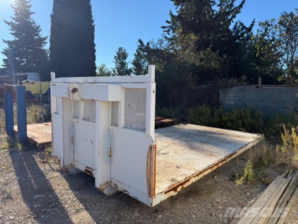 Benne ampiroll Sunkvežimiai su keliamuoju kabliu