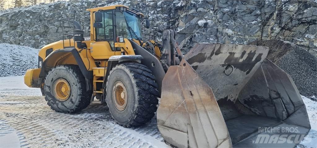 Volvo L180G Naudoti ratiniai krautuvai