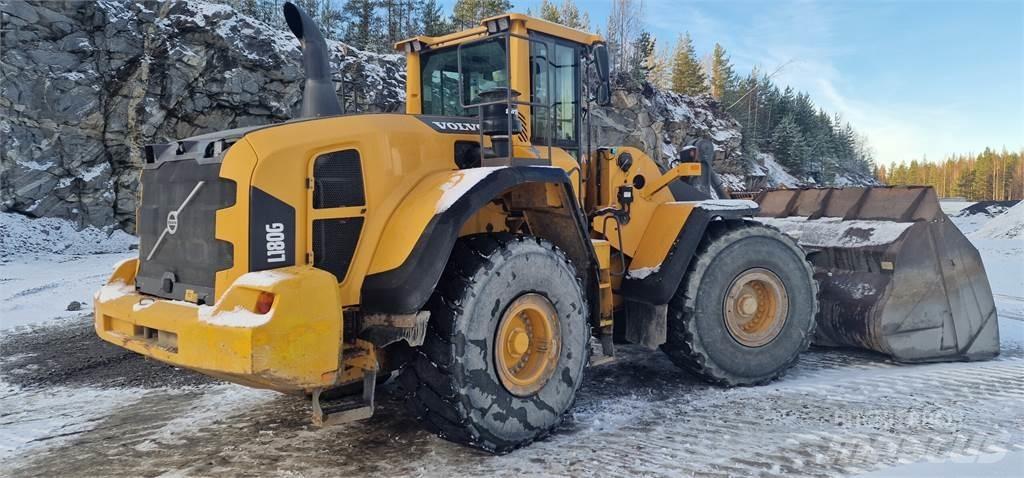 Volvo L180G Naudoti ratiniai krautuvai
