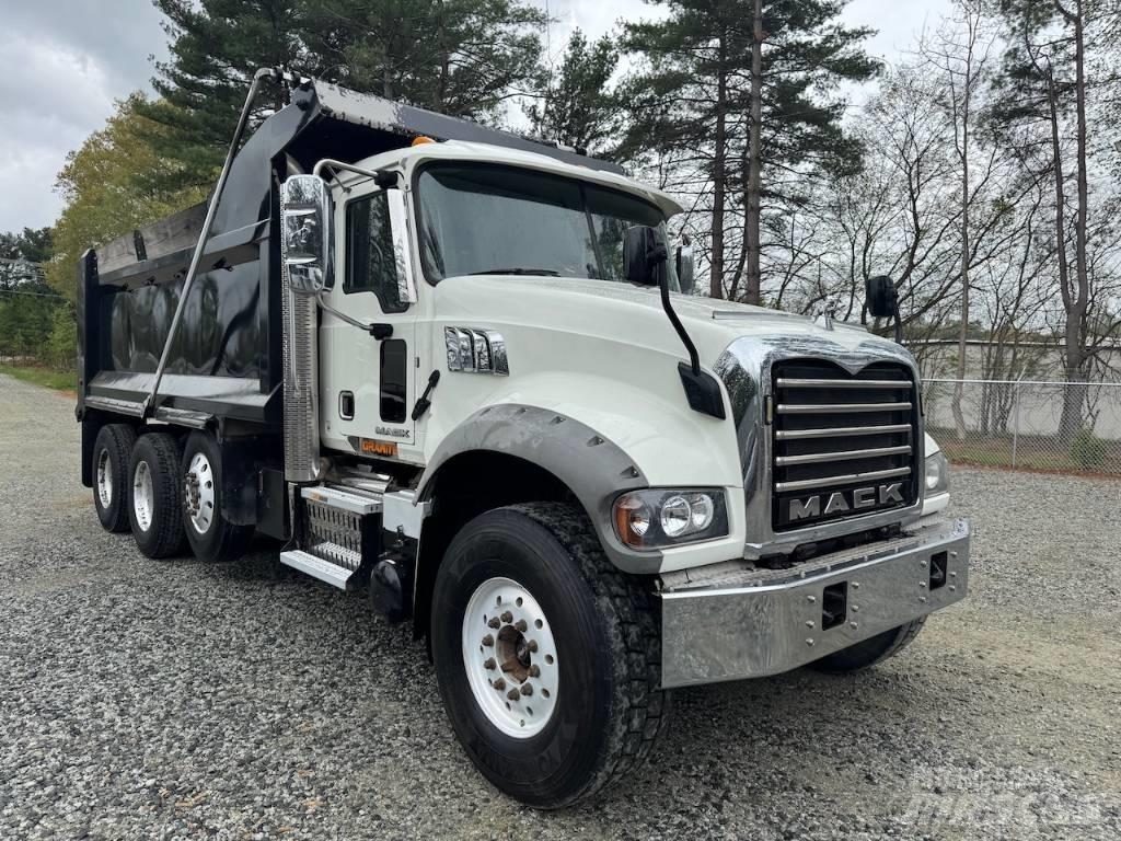 Mack GU433 Savivarčių priekabų vilkikai