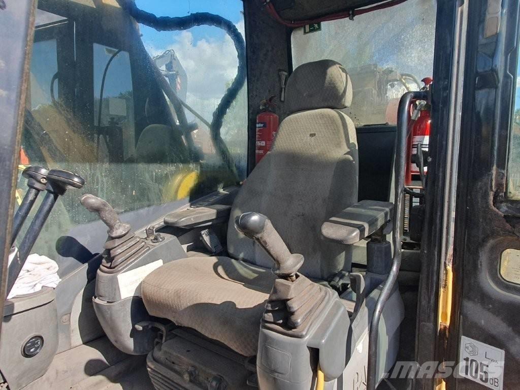 CAT 330 D L Aukštuminiai ekskavatoriai