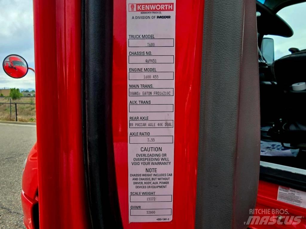 Kenworth T 680 Naudoti vilkikai