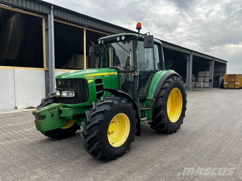 John Deere 6120 Traktoriai