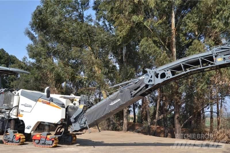 Wirtgen W130F Kita
