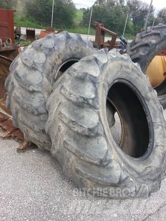  Pneus 540/65R28 Padangos, ratai ir ratlankiai