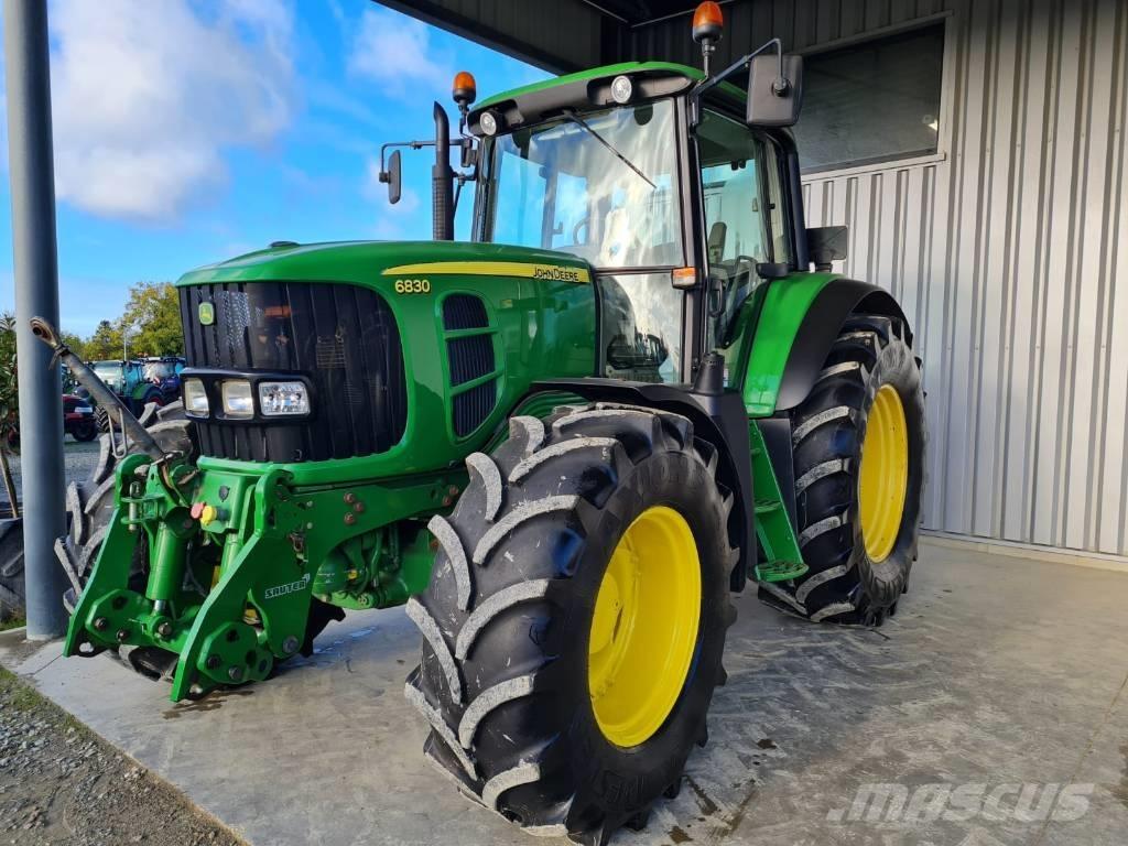 John Deere 6830 Traktoriai
