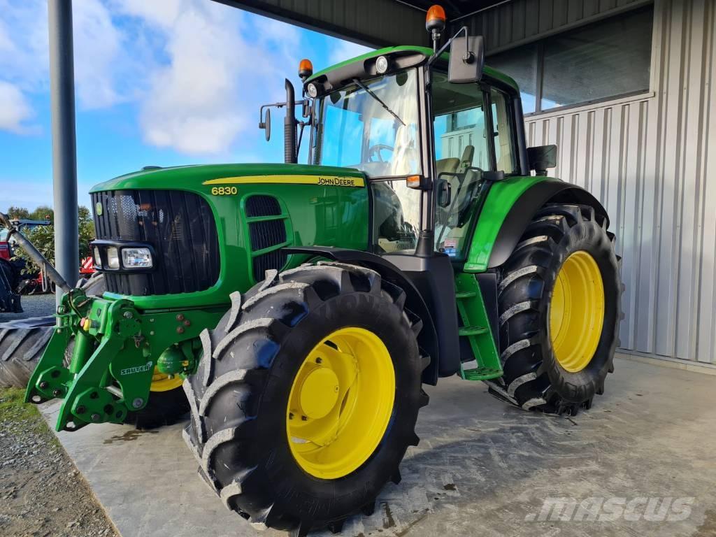 John Deere 6830 Traktoriai