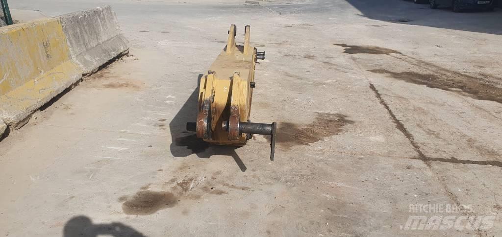 CAT 325 Ašys