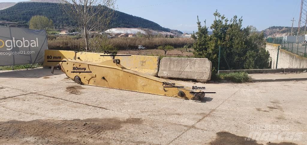 CAT 325 Ašys