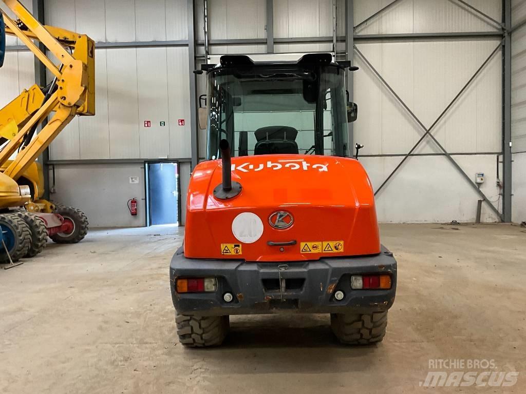 Kubota R 085 Naudoti ratiniai krautuvai
