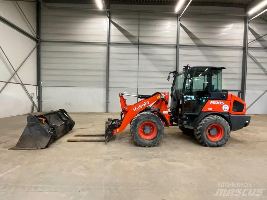 Kubota R 085 Naudoti ratiniai krautuvai