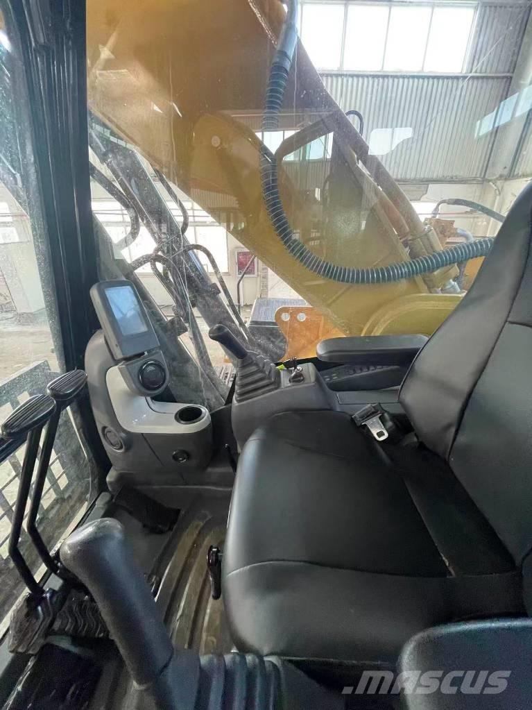 CAT 336D2 Vikšriniai ekskavatoriai