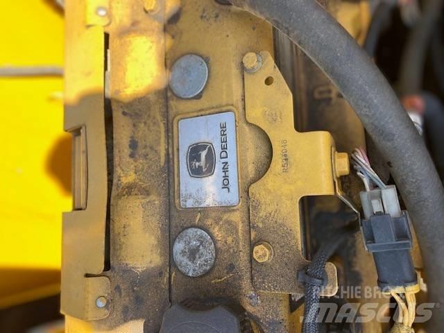 John Deere 210 GLC Vikšriniai ekskavatoriai