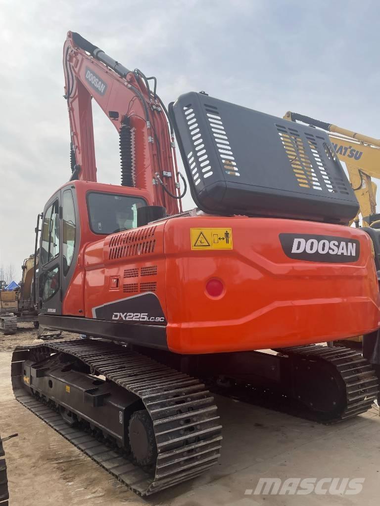 Doosan DX 220 LC-9C Vikšriniai ekskavatoriai