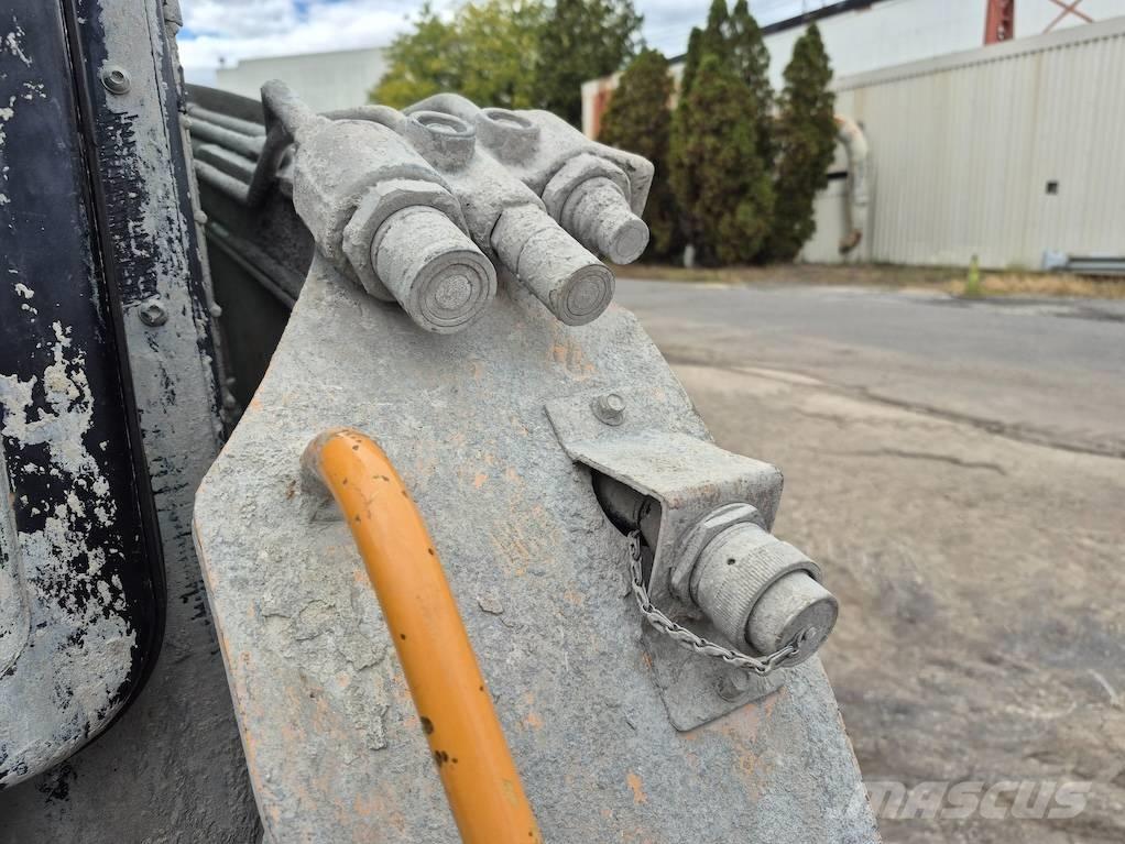 CASE SR120 Krautuvai su šoniniu pasukimu