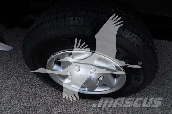 Ford E150 Statyba - Kita