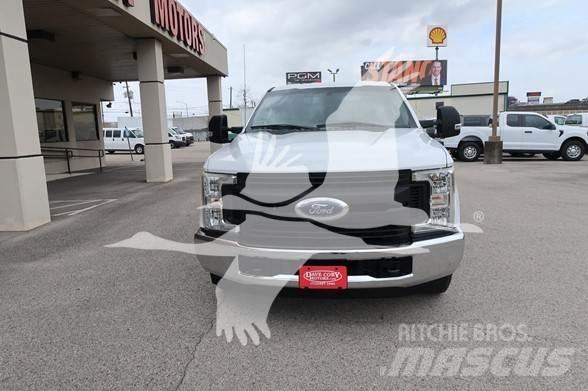 Ford F250 SD Statyba - Kita