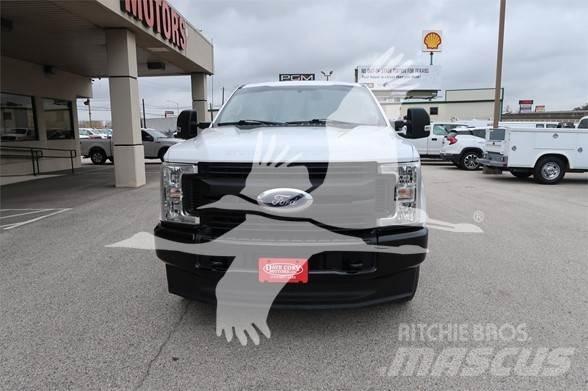 Ford F250 SD Statyba - Kita
