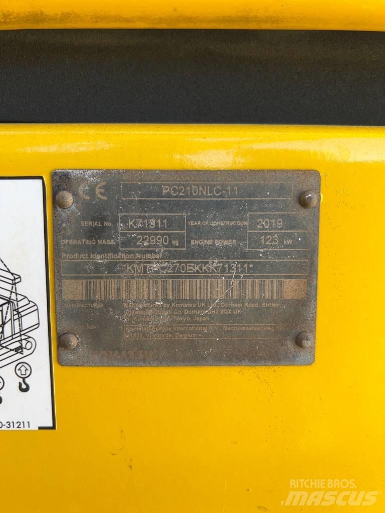 Komatsu PC210NLC-11 Vikšriniai ekskavatoriai
