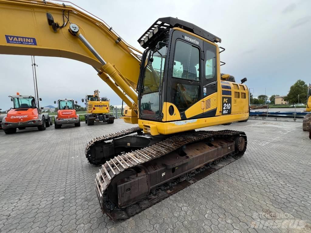 Komatsu PC210NLC-11 Vikšriniai ekskavatoriai