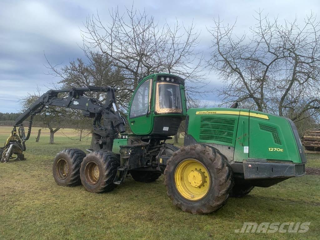 John Deere 1270 E Miško technika (Harvesteriai)