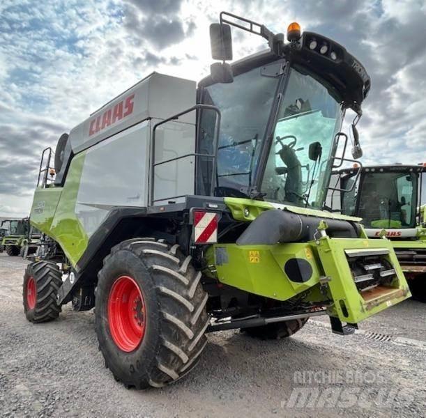 CLAAS TRION 520 Derliaus nuėmimo kombainai