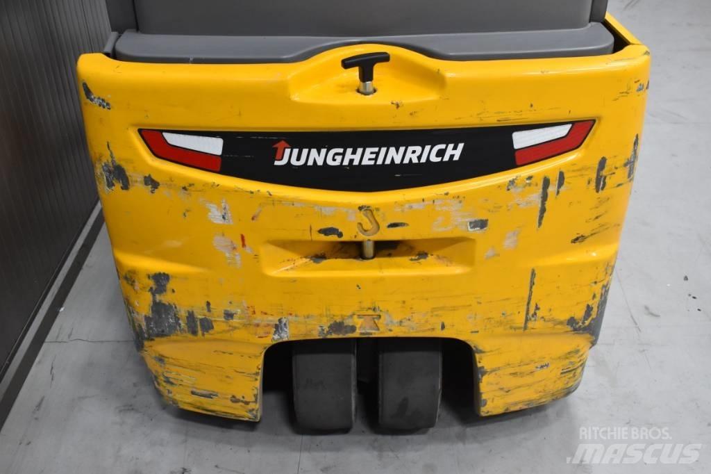 Jungheinrich EFG 220 Elektriniai šakiniai krautuvai