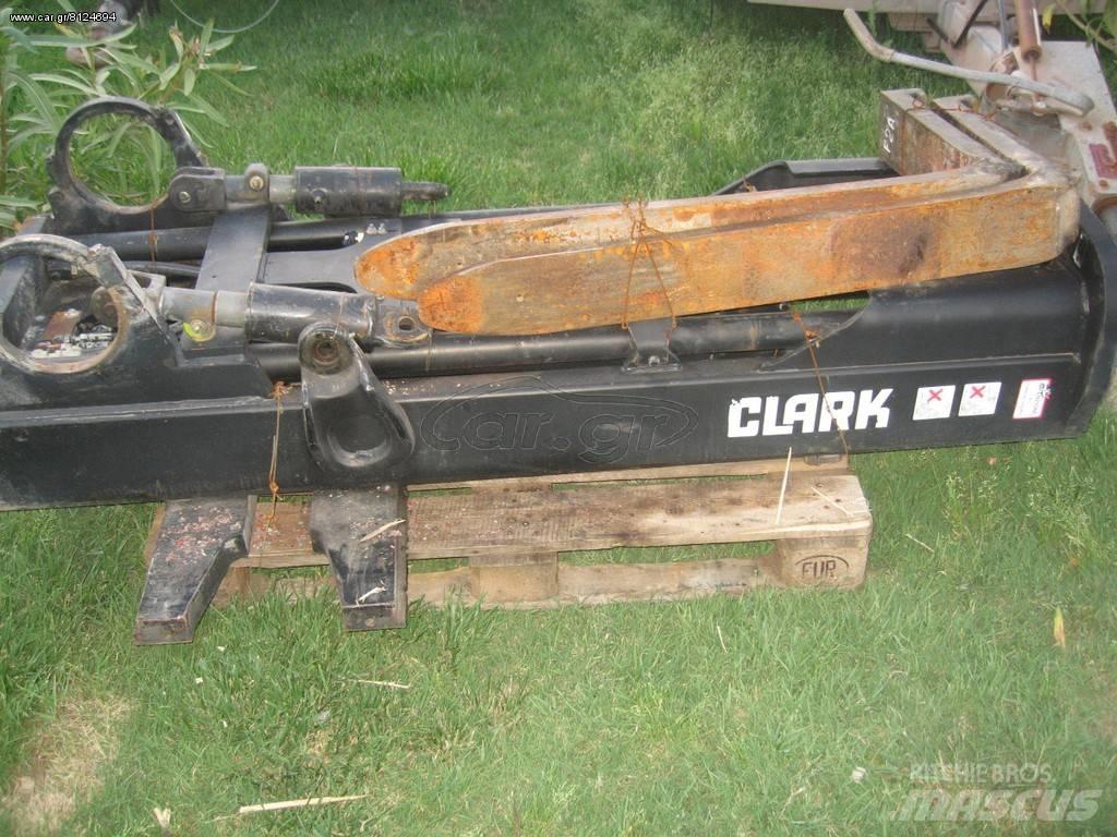 Clark 3 T Dyzeliniai krautuvai
