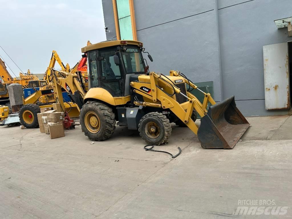 CAT 420 F Ekskavatoriniai krautuvai