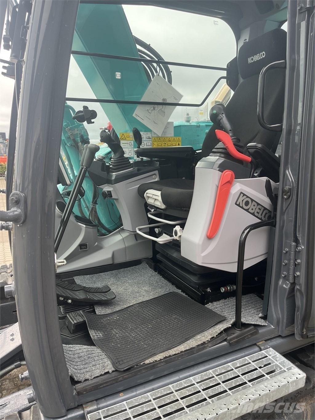 Kobelco SK 75 SR Vidutinės galios ekskavatoriai 7-12 t