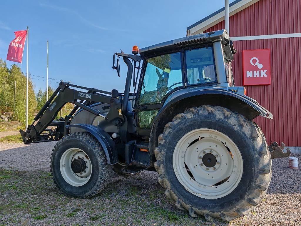 Valtra M 130 Traktoriai